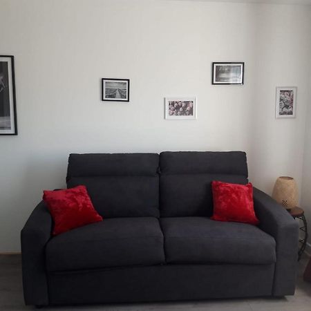 Gambetta Insolite Apartment Chambery Bagian luar foto