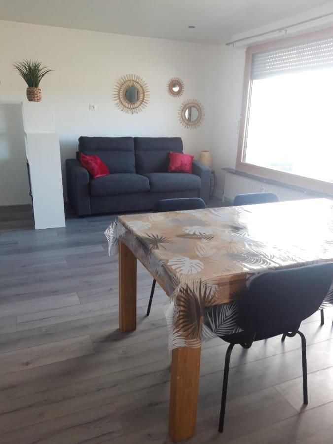 Gambetta Insolite Apartment Chambery Bagian luar foto
